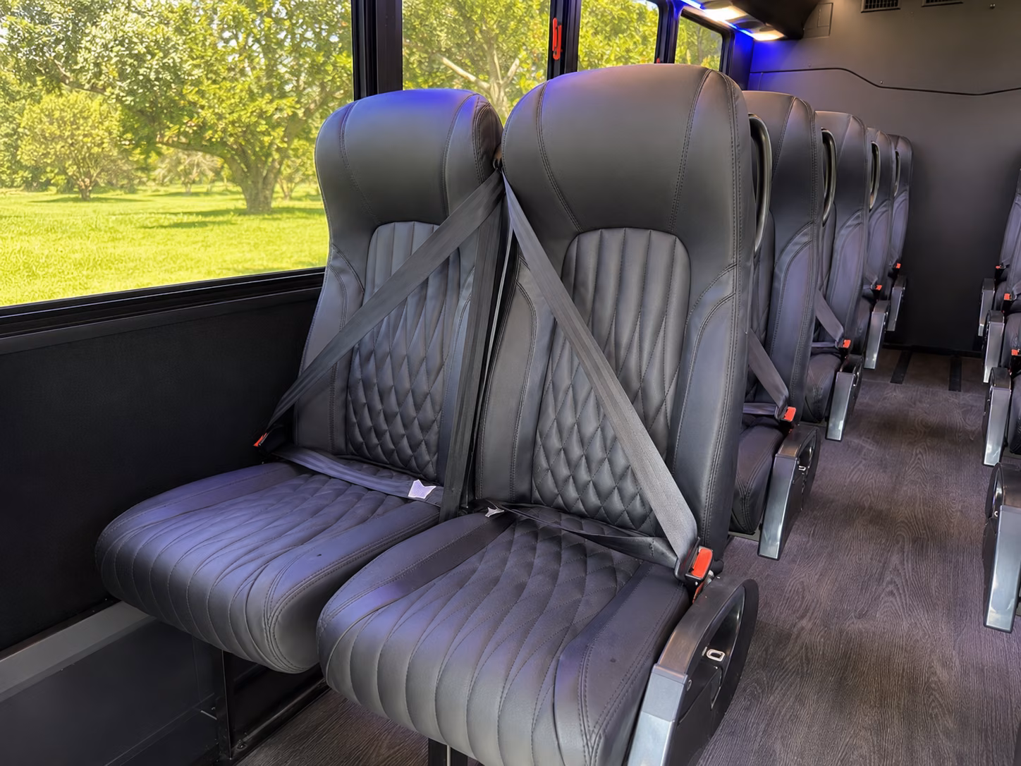 airport transfer buses for waterford wedding guests flying into detroit