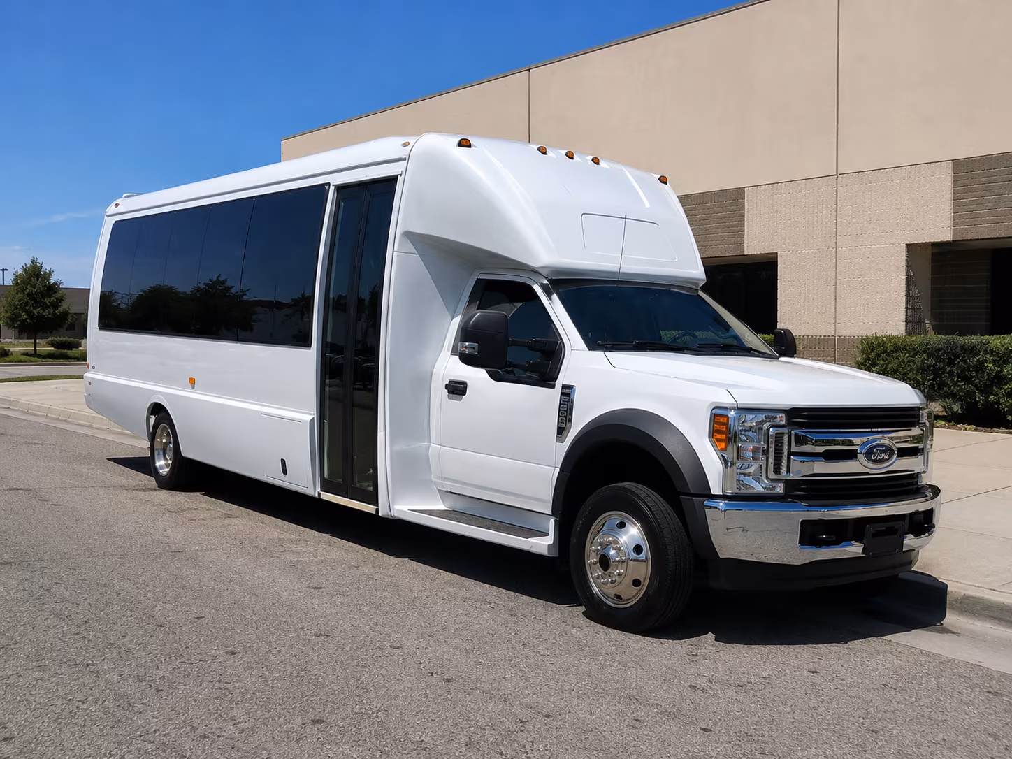 charter buses for detroit area museum and science center field trips