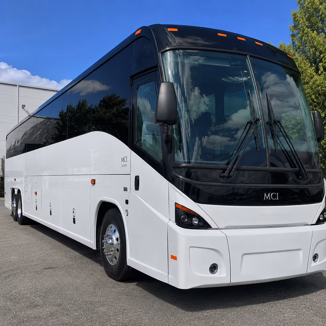 charter buses to huntington place and detroit convention venues