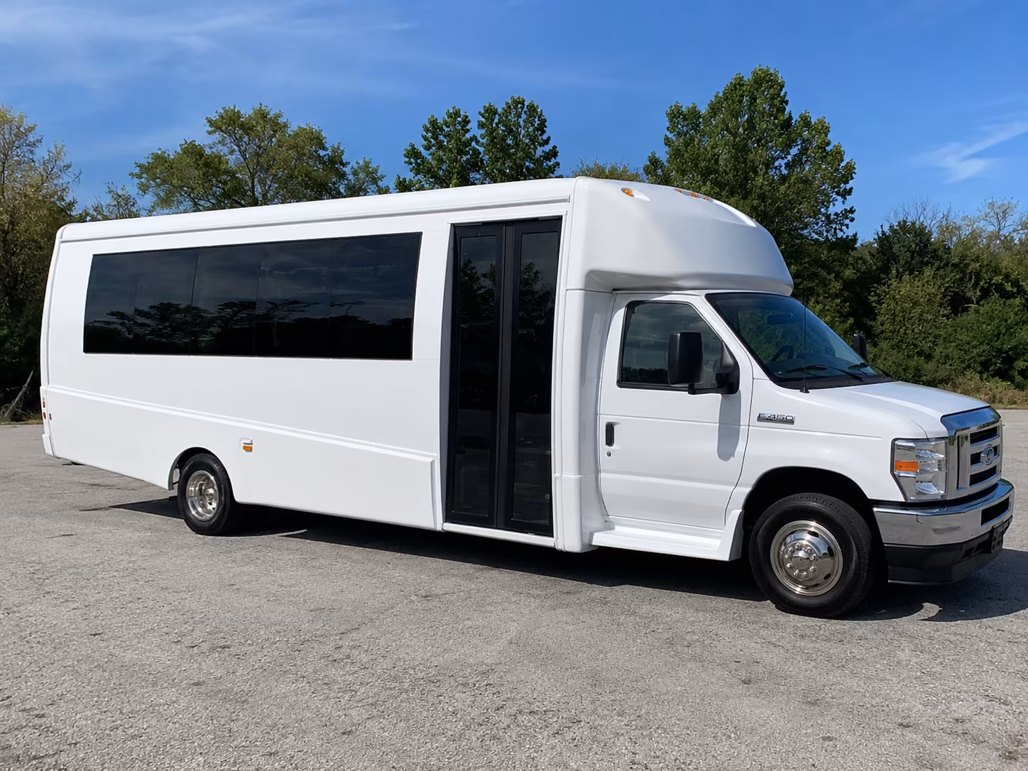 party buses and charter buses to red wings and pistons games