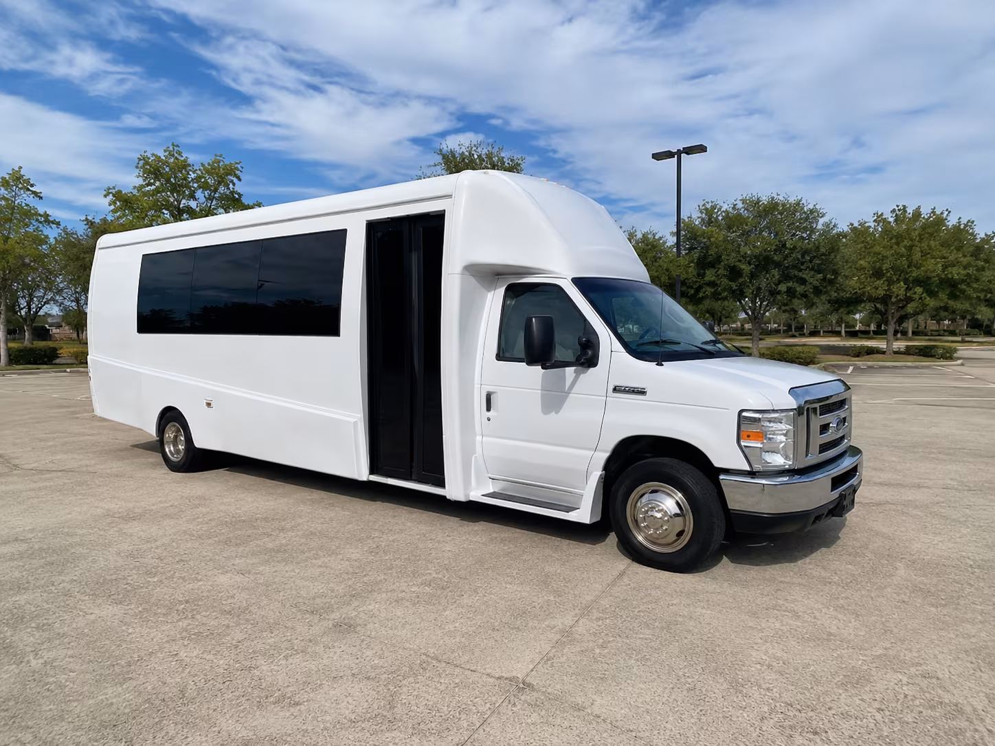 rent a party bus to sandhill crane vineyards and southeast michigan wine country