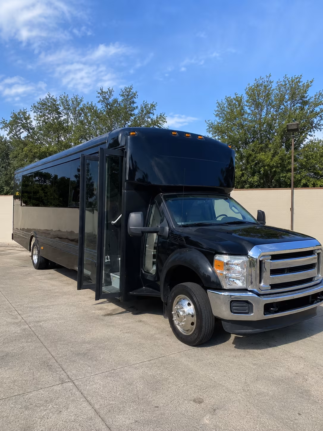 waterford 20 passenger party bus